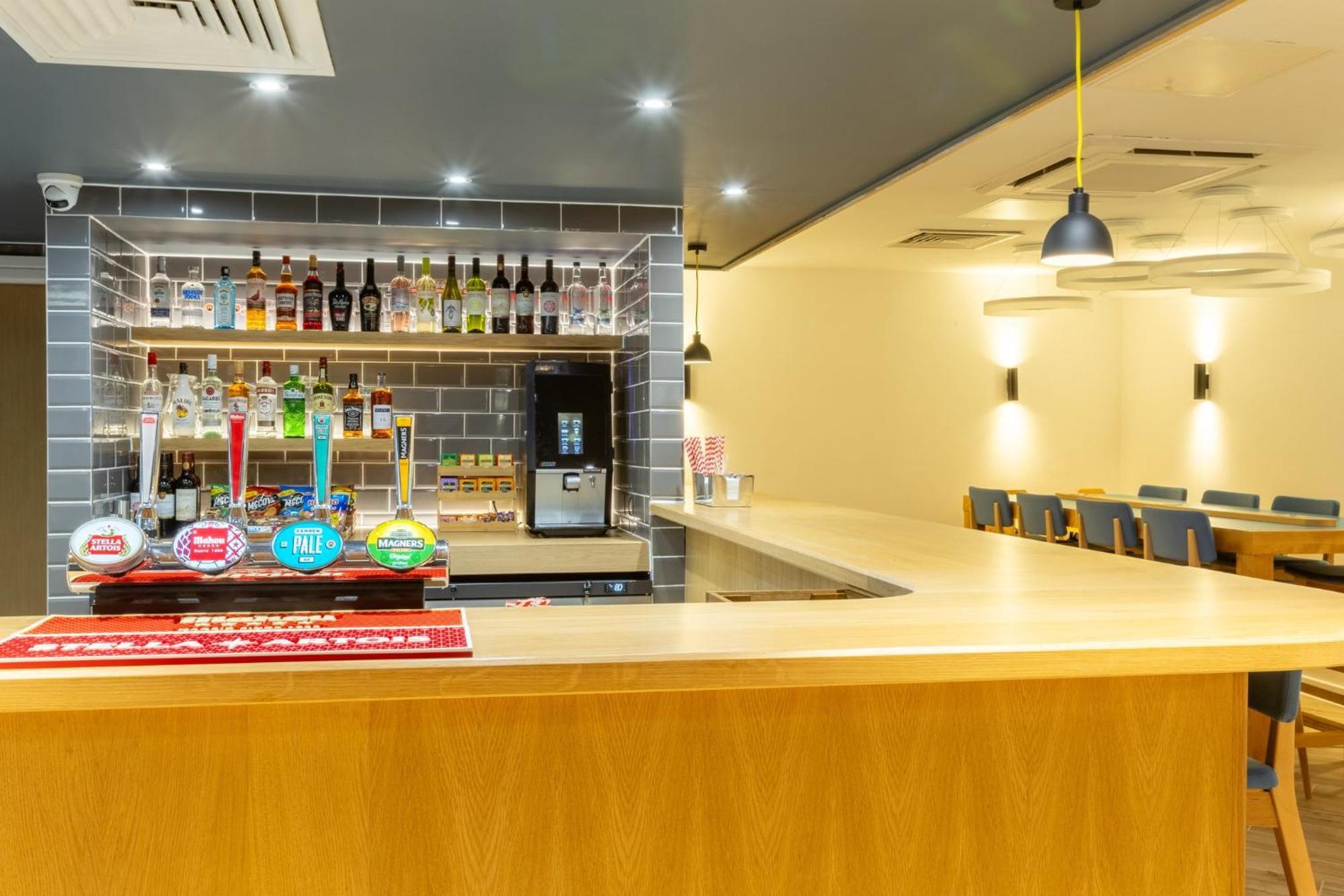 Express London By Ihg Hotel 3*