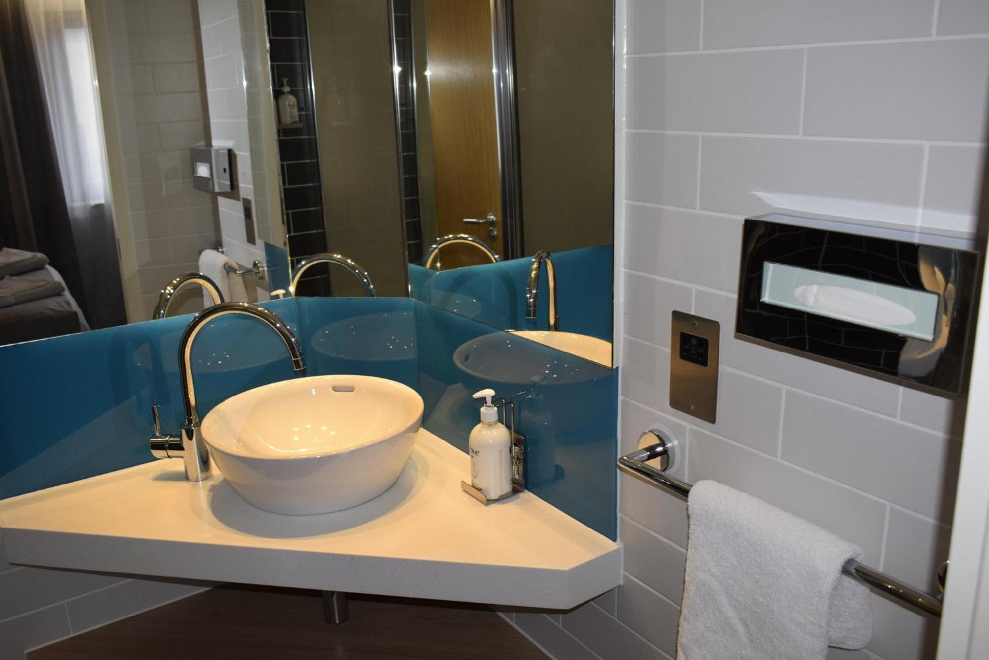 Express London By Ihg Hotel Croydon