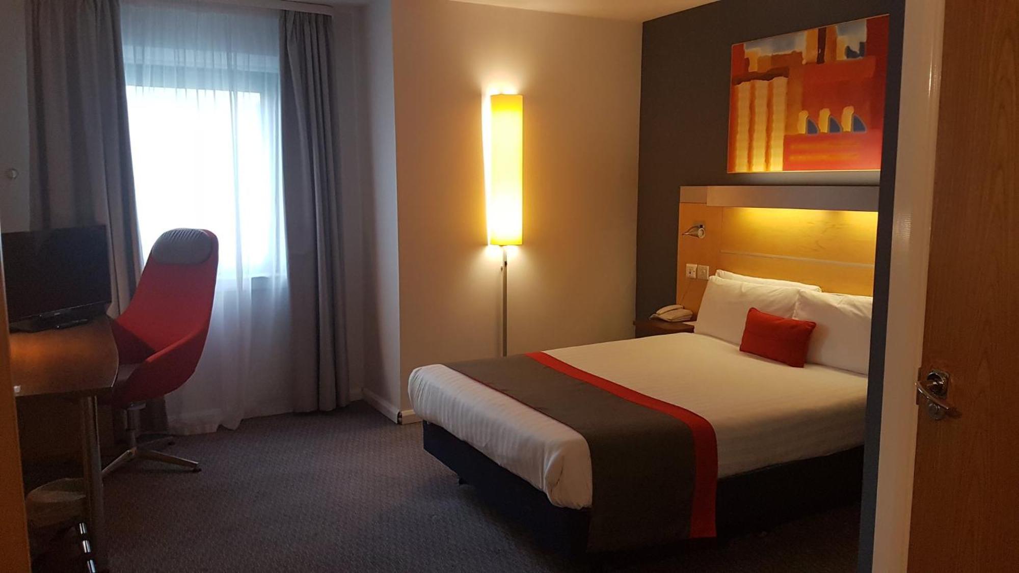 Express London By Ihg Hotel